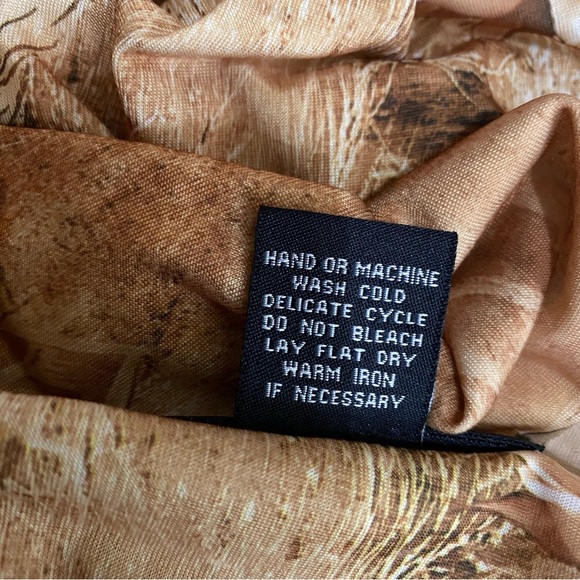 IB Diffusion Roses & Statue of Liberty Sleeveless Maxi Dress - Picture 7 of 7